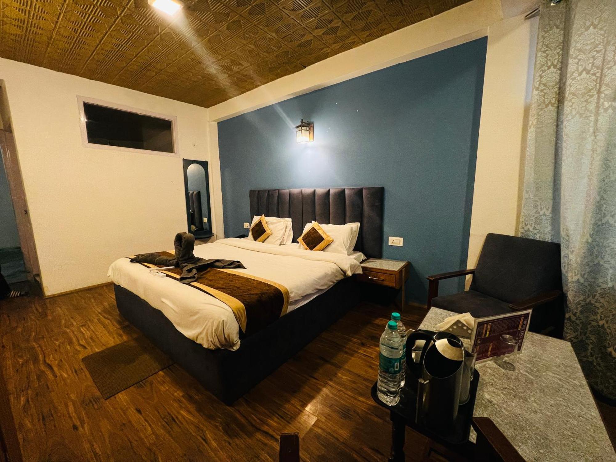 Hotel Green Link -#Near Volvo Bus Stand #Mountain View #River View #Open Terrace Manali  Exterior photo
